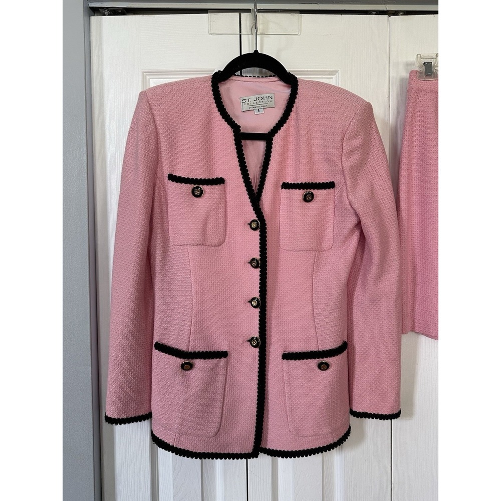 St. John TEXTURED KNIT 2pc SUIT JACKET+SKIRT Sz 6 PALE PINK CHIC - Picture 3 of 16